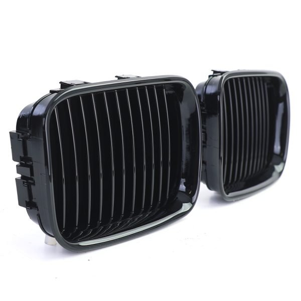 BMW 3 SERIES E36 Sport Gloss Black Grilles - Slika 3