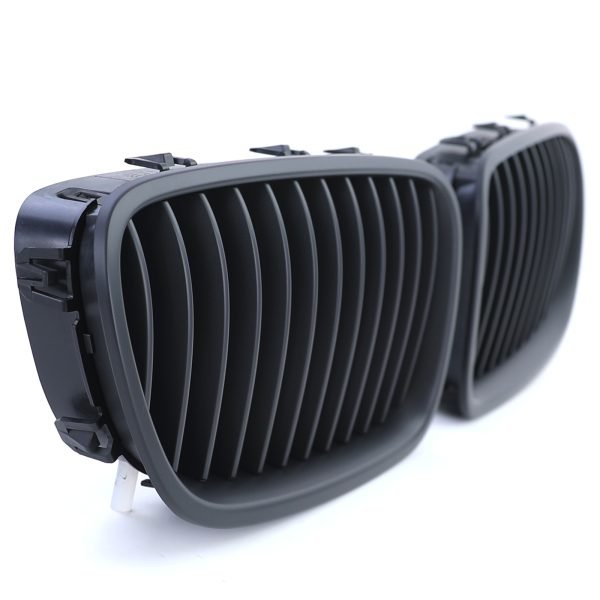 Performance matt black grilles for BMW 5 SERIES F10/F11 - Slika 3