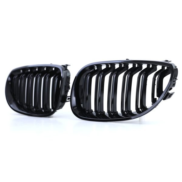 Performance gloss black grilles for BMW 5 SERIES E60/E61 - Slika 3